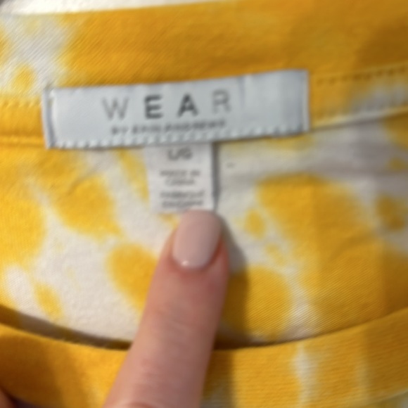 Wear EA by Erin Andrews Rams Shirt - Picture 4 of 4